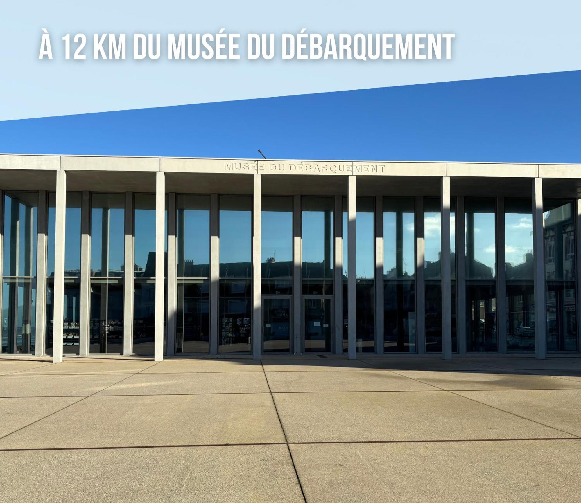 Freedom Grand Triplex Lumineux Decoration Contemporaine - Plein Centre Historique Bayeux - Parking Gratuit A Proximite Proche Commerces Restaurants - Plages Du Debarquement Exteriér fotografie